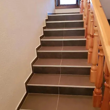 بيت ضيافة за гости в село любовище Lyubovishte