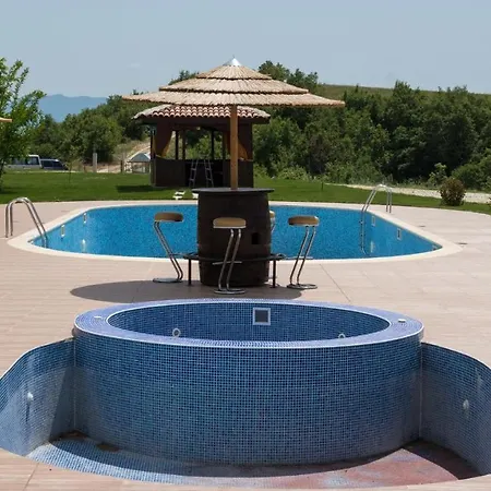 بيت ضيافة за гости в село любовище