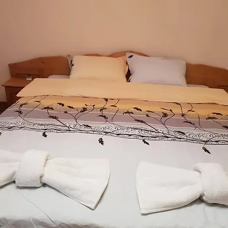 بيت ضيافة за гости в село любовище Lyubovishte