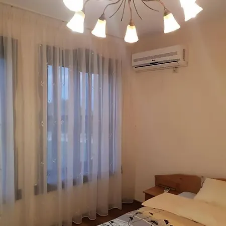 за гости в село любовище 3* Lyubovishte