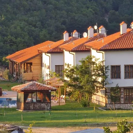 за гости в село любовище Gasthof Lyubovishte