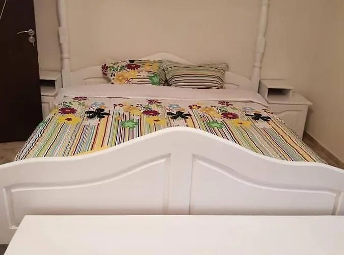 за гости в село любовище 3* Lyubovishte