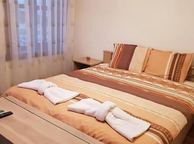 за гости в село любовище Konukevi Lyubovishte