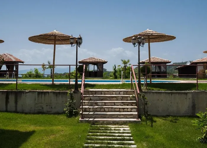 за гости в село любовище 3* Lyubovishte