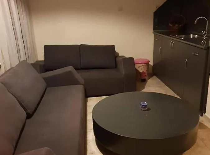 за гости в село любовище Lyubovishte