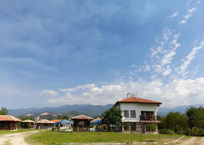 за гости в село любовище 3* Lyubovishte